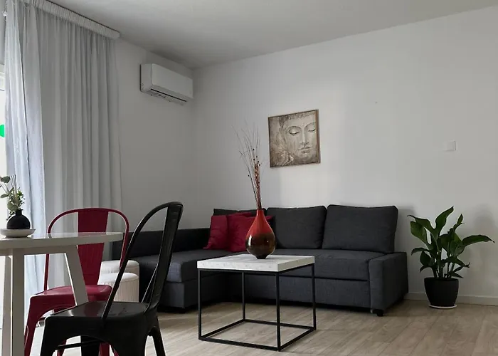 Fantastic Apartment 163 In Finikoudes